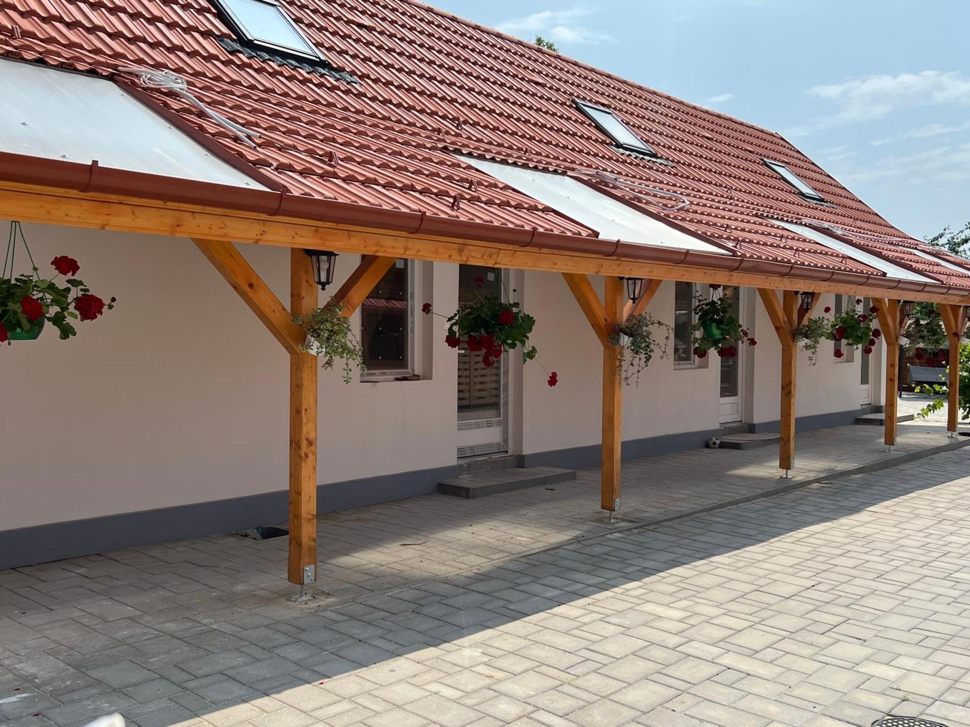 M3 Mád Apartamento Exterior foto